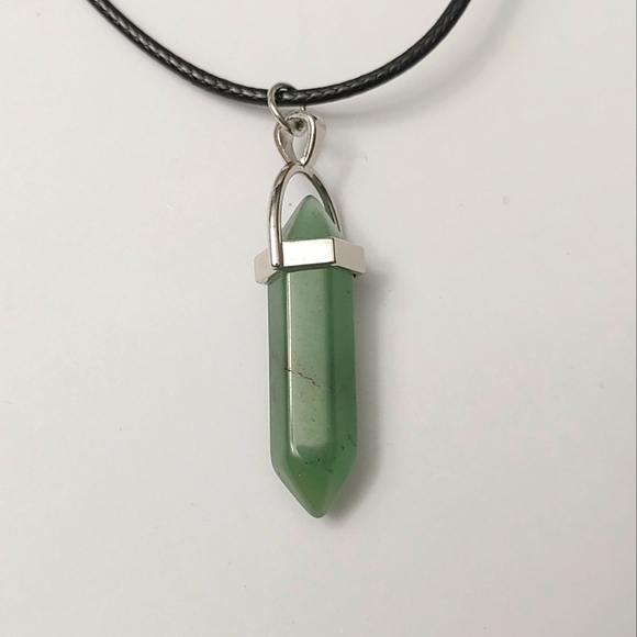 Witch Jewelry - Jade Crystal Necklace